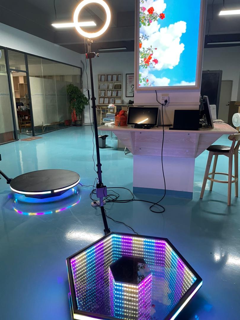 Обертання 3D голографічного дисплея Автоматична 360 -градусна кістяча стенд